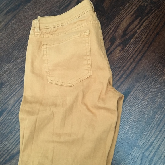 Destroyed Distressed Jeans LIKE NEW Size 28 - Picture 4 of 7